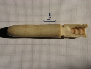 Bone handle from pen? (rear)